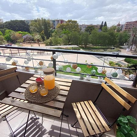 Luxotica Gardens Valencia Lägenhet Exteriör bild